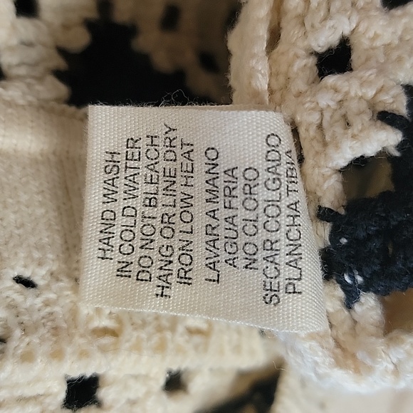 ILLA ILLA Cream Black Crochet Knit Collared V-Neck Short Sleeve Cardigan Sweater - Picture 7 of 12